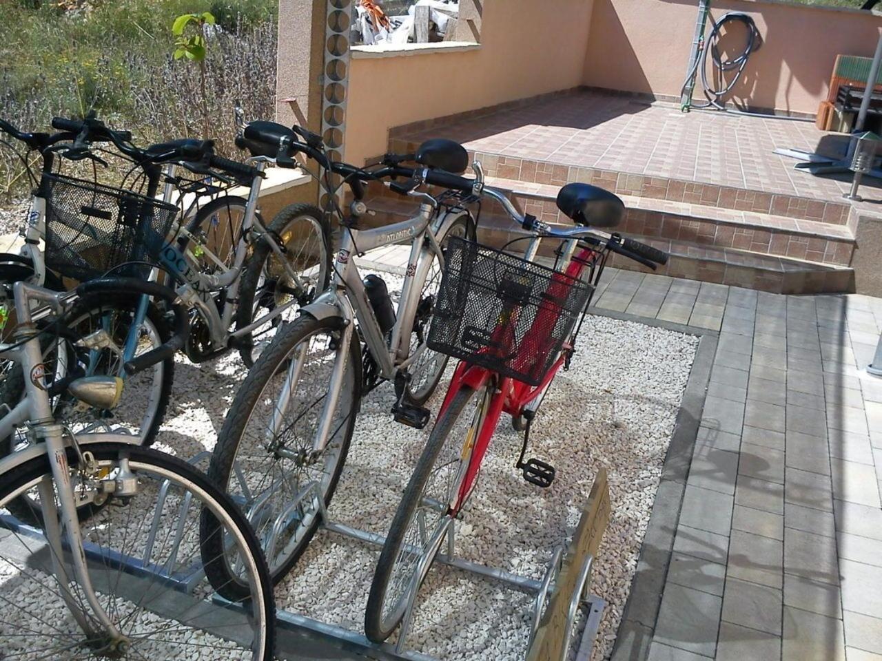 Apartments Antonija - Fitness Vinisce Exterior photo