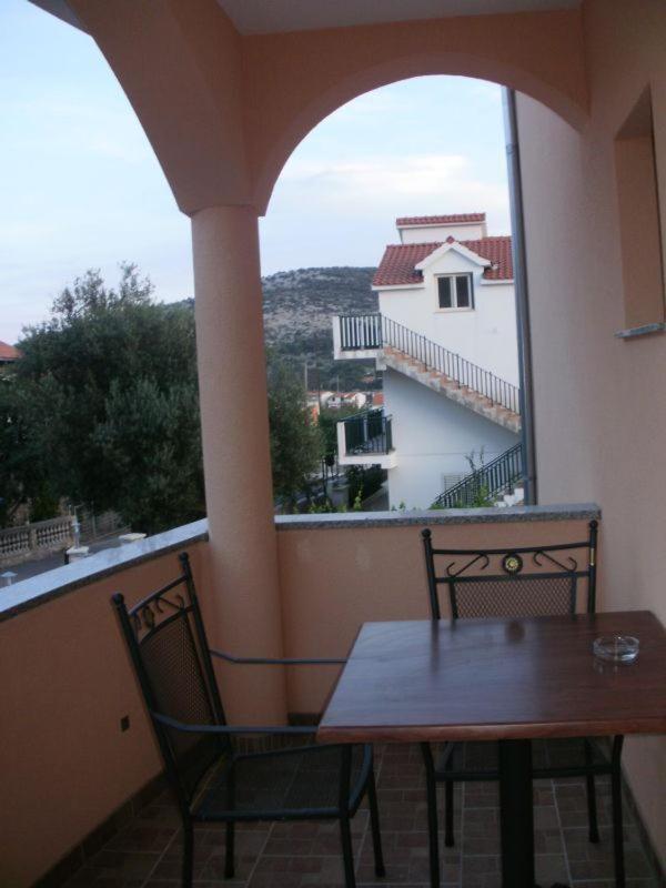 Apartments Antonija - Fitness Vinisce Exterior photo